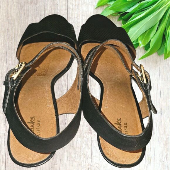Clarks Artisan Block Heel Open Toe Double Buckle Strap Blk Leather Sandal 11M - Picture 3 of 13